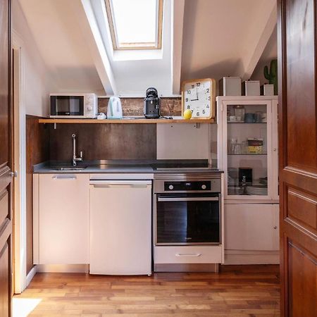Estudio Ciutat Vella Al Lado De Jardines Del Turia Apartment Valencia Luaran gambar